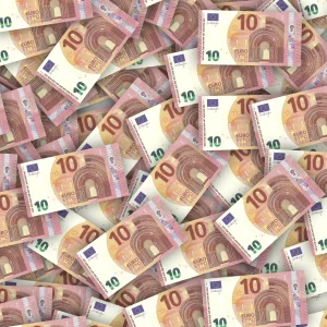 10 Euro 22