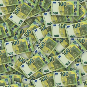 100 Euro 22